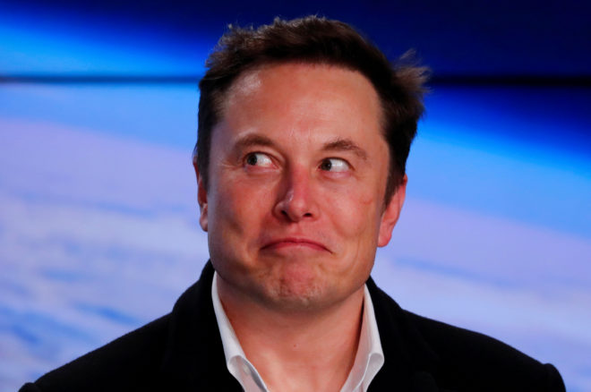 Илон Маск заявил, что Tesla запустит сервис беспилотного такси